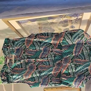 Liz Claiborne sheer sleevless blouse